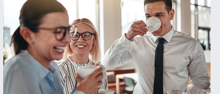 Как да избереш кафемашина за офис, която работи за теб, не само за кафе?